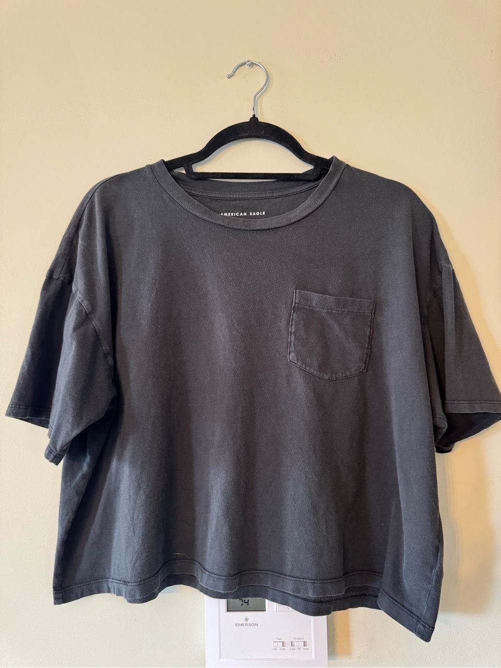 American Eagle Outfitters Black Short-Sleeve Pocket Crew Tee